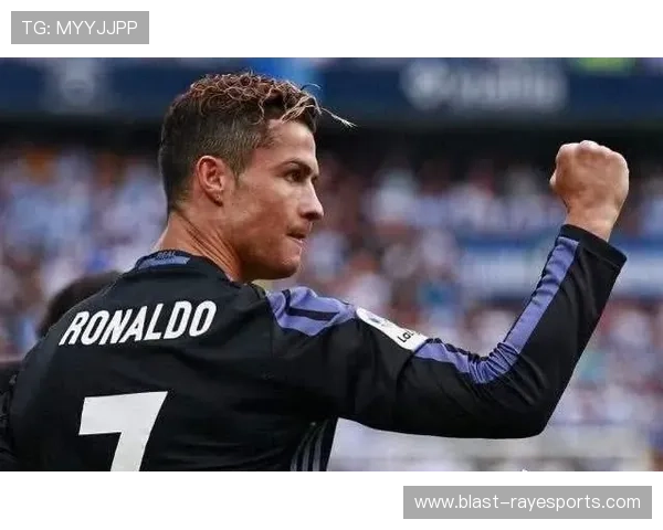 长相独特却成就非凡的足球明星们他们如何用实力征服赛场